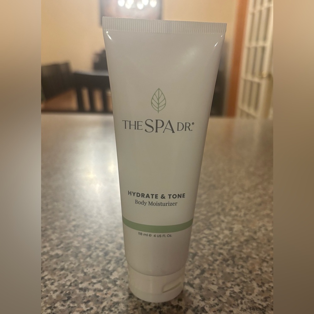 The Spa Dr. Hydrate & Tone Body Moisturizer NWT 4oz